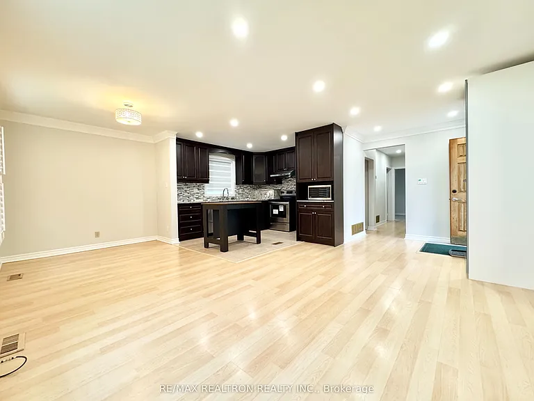 173 Norfolk Ave — Photo 8
