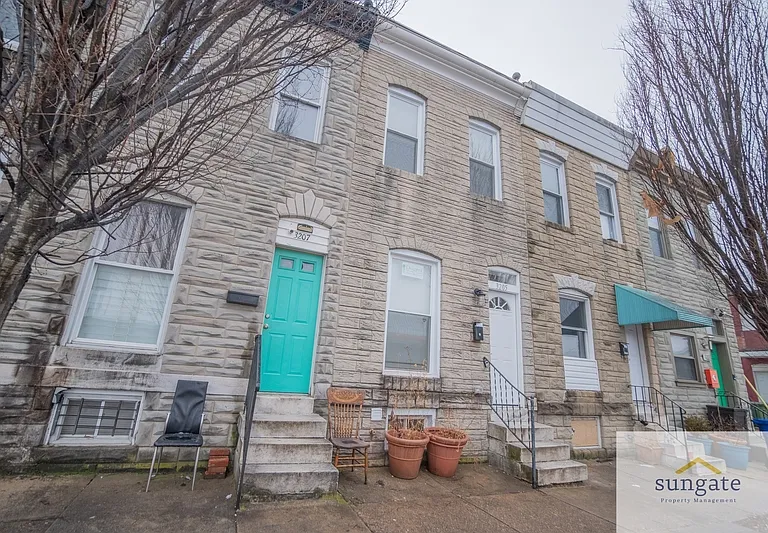 3205 Esther Pl — Photo 37