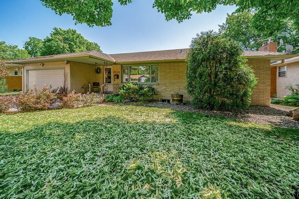 3256 Ave N, Crystal, MN 55422 Zillow