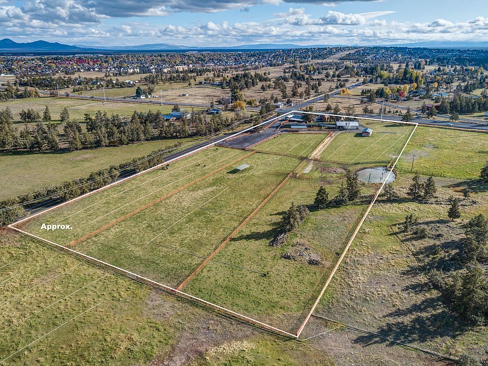 4355 W Highway 126 Redmond Or 97756 Mls 220111032 Zillow