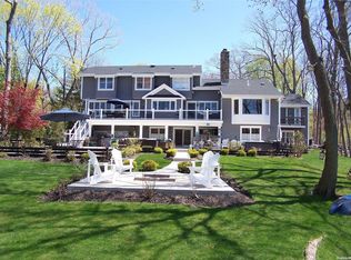 9 Tide Mill Rd, Saint James, NY 11780