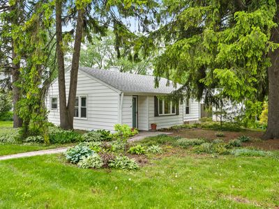 70 N Pershing Ave, Mundelein, IL, 60060