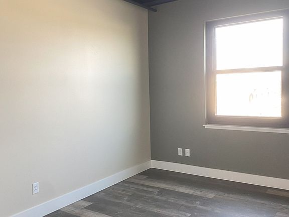 3rd image of 112 S 2nd St
