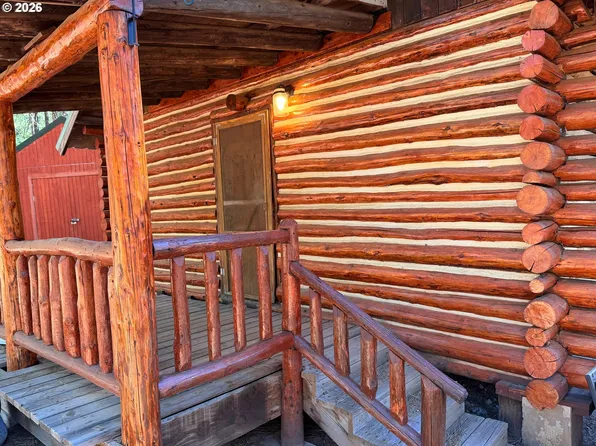 748 Cedar Valley Rd, Goldendale, WA 98620
