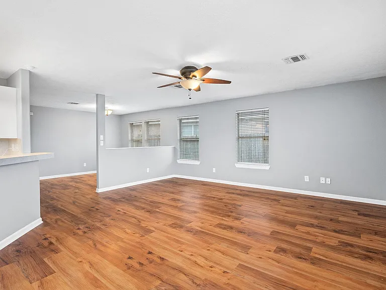 139 Horn Ct — Photo 14