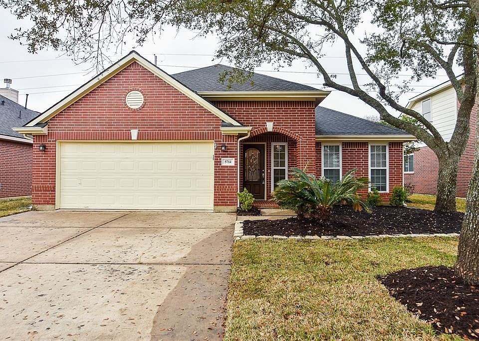 1st image of 5714 Overton Park Dr