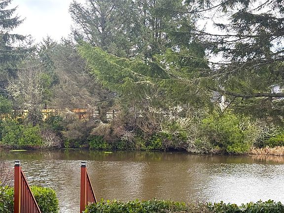5th image of 522 Point Brown Avenue SE