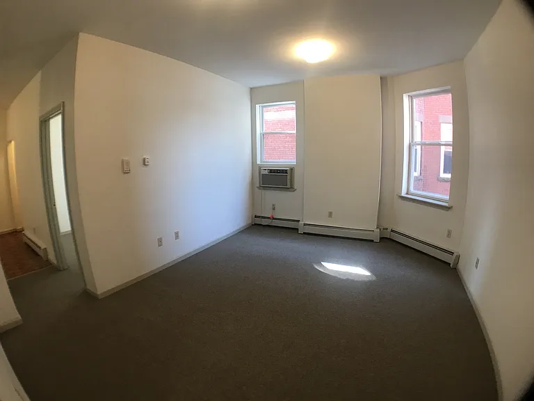 686-688 Broad St — Photo 23