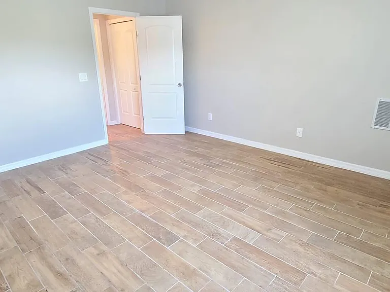 816 Brimfield Ct — Photo 23