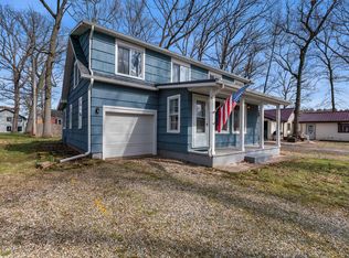 2394 Forrest Dr, Hillsdale, MI