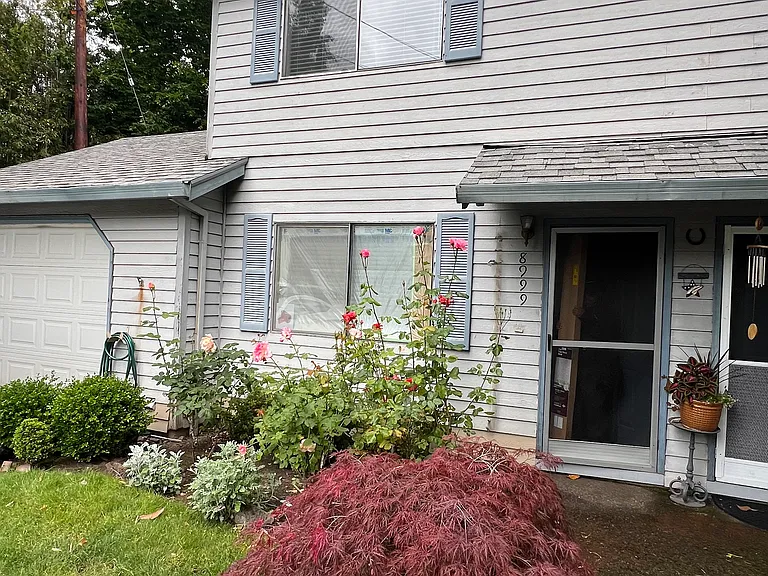 8999 SW Herb Way — Photo 1