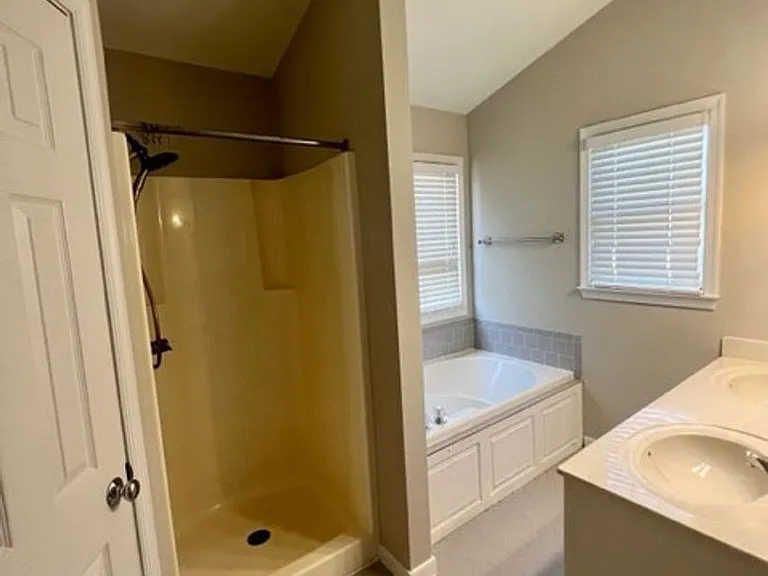 5736 Lake West Ter — Photo 26