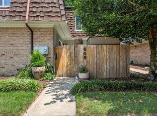 648 Ocean Lakes Dr, Virginia Beach, VA 23454