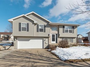 1210 Pacific St, Ely, IA 52227