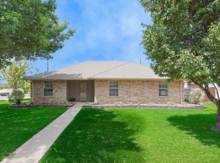 1824 Sharon Dr, Corinth, TX 76210