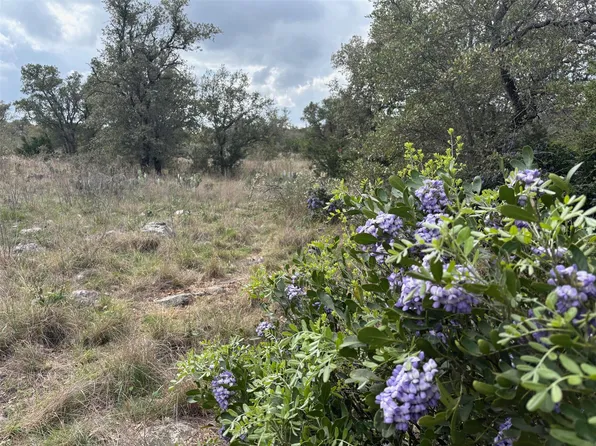 34 Eagle Feather, Kingsland, TX 78639