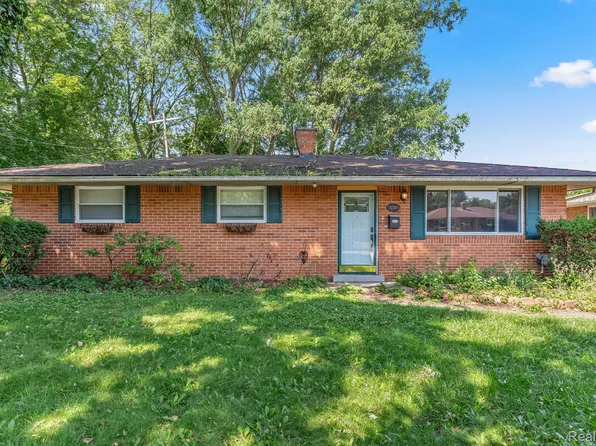 5124 Harding St, Wayne, MI 48184