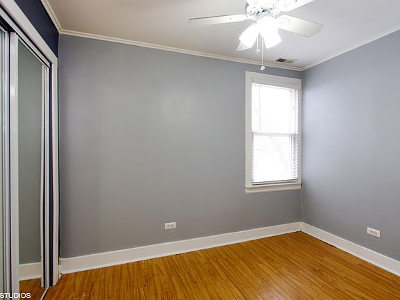 5th image of 3707 W McLean Ave APT 2R