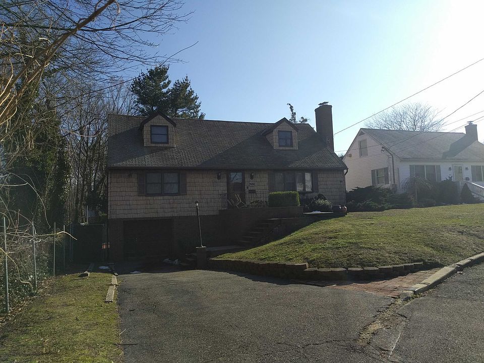 2nd image of 4058 John St