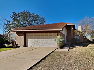 327 Richvale Ln, Webster, TX 77598