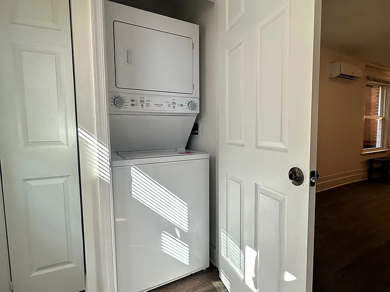 3203 Ellwood Ave #A — Photo 6