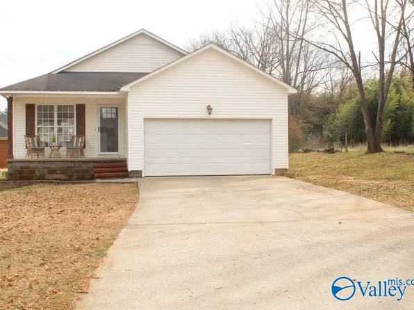 706 Frazier St, Athens, AL 35611