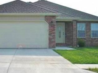 661 S Mahn Ave, Springfield, MO 65802