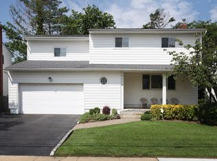 3464 Milburn Ave, Baldwin, NY 11510