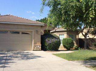 519 E Hickory St, Lindsay, CA 93247