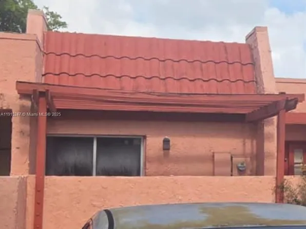 1524 NW 56th Ave #7, Fort Lauderdale, FL 33313