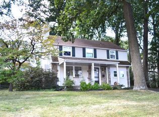 1923 Edge Hill Rd, Abington, PA 19001