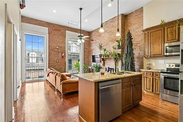 1224 Decatur St #1B — Photo 3
