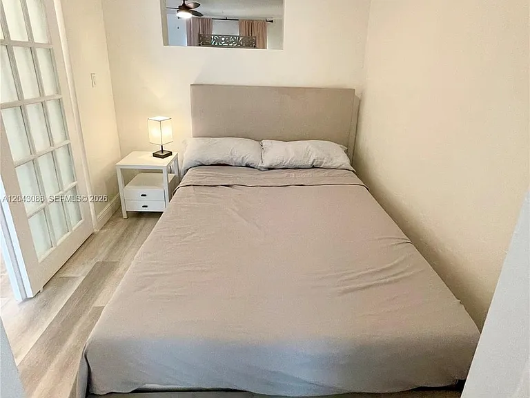 901 Meridian Ave #104 — Photo 5