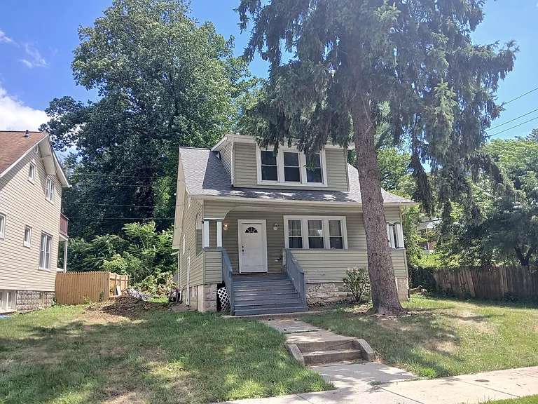 Westchester Rd — Photo 1