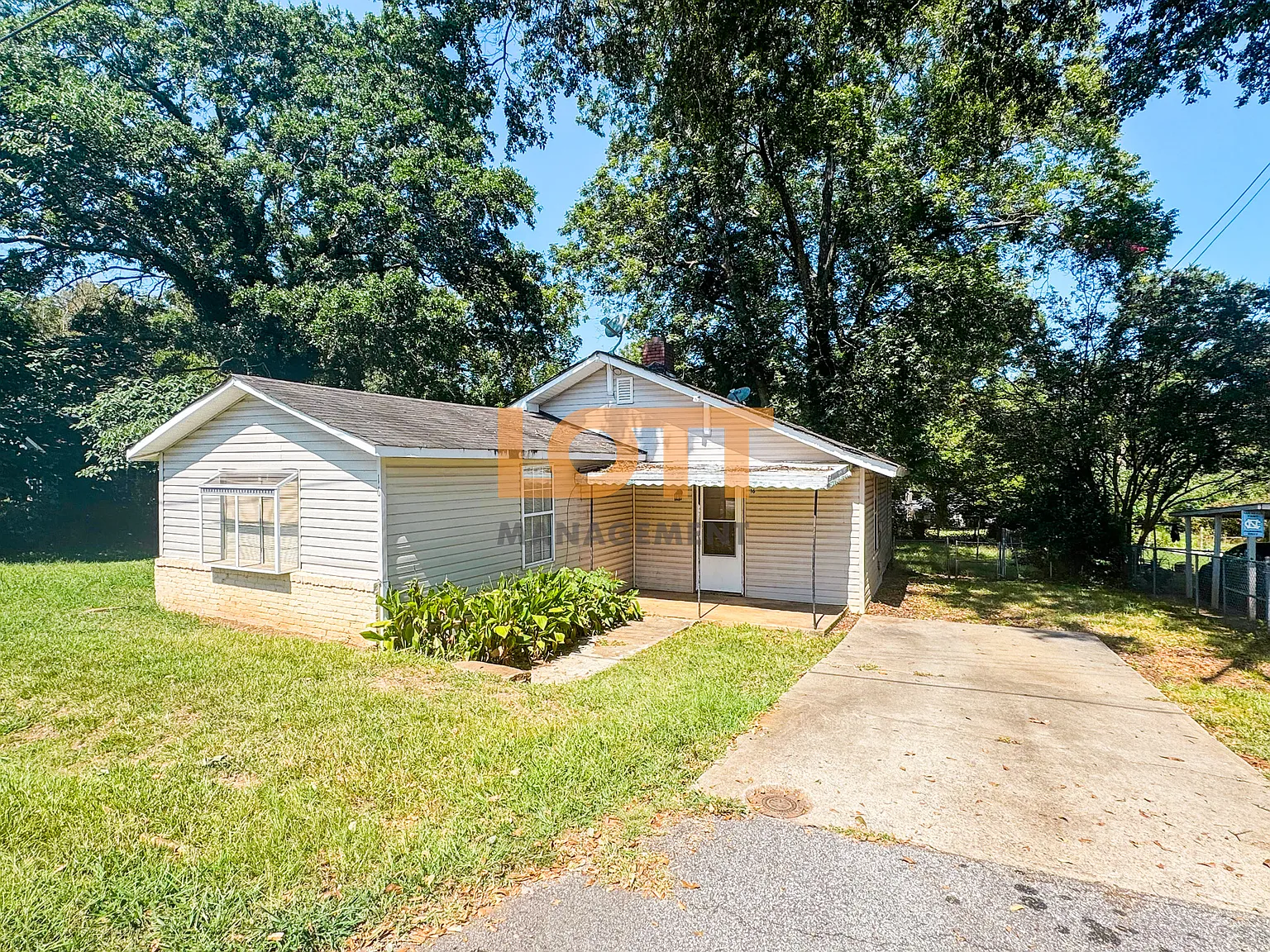3 bed, 1292 sqft, $1,300 — Photo 2