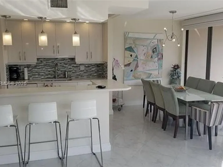 19667 Turnberry Way #CU-12B — Photo 1