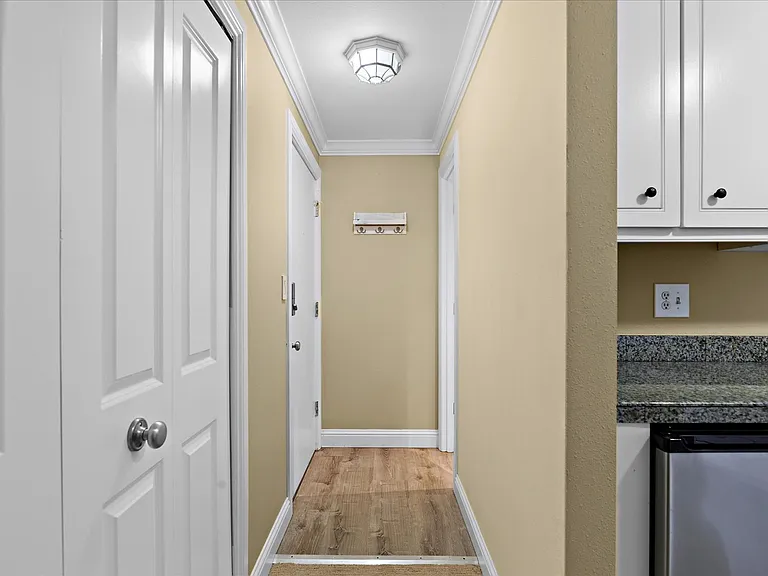 hallway-has a large closet