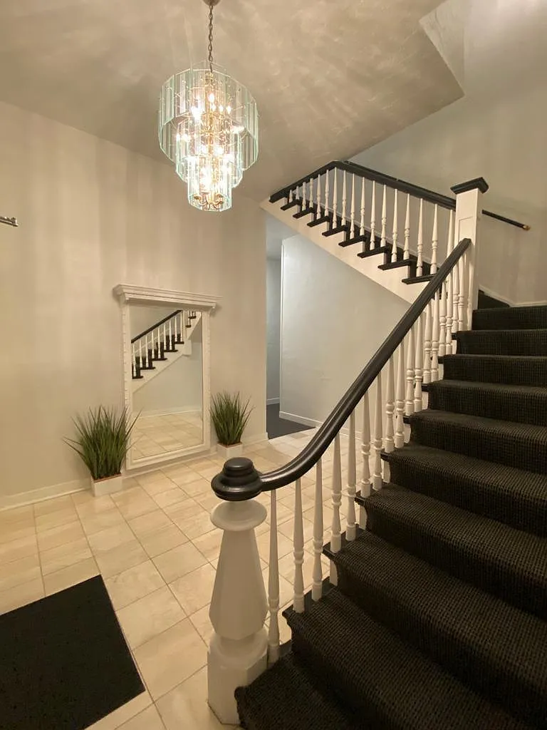 Studio, 350 sqft, $1,795 — Photo 4