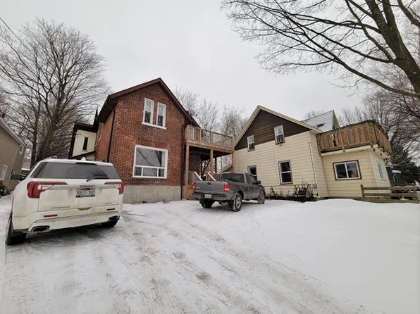 5 Church St, Penetanguishene, ON L9M 1A7