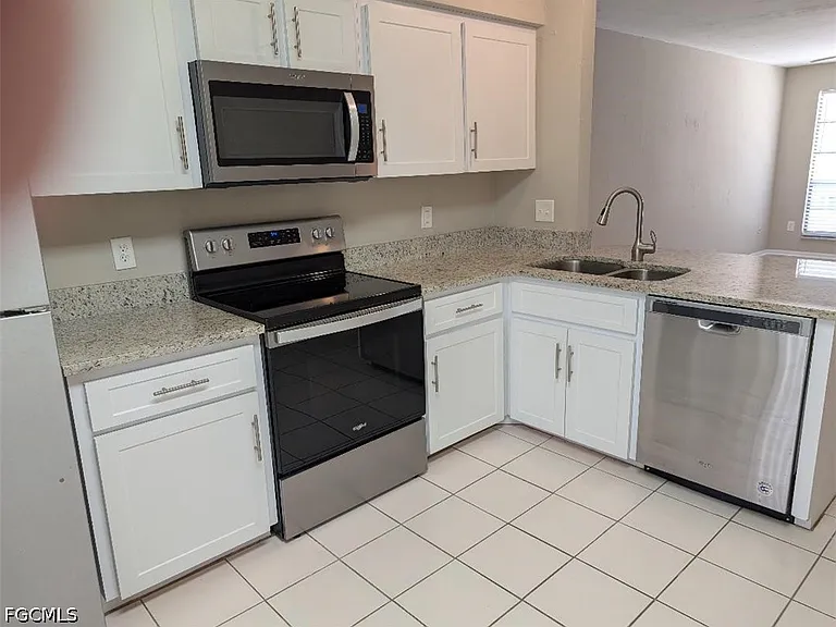 1509 SW 48th Ter #106 — Photo 5