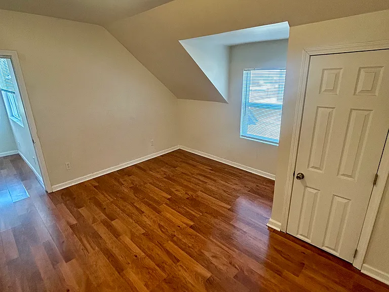 604 W Augusta Ave #7 — Photo 7