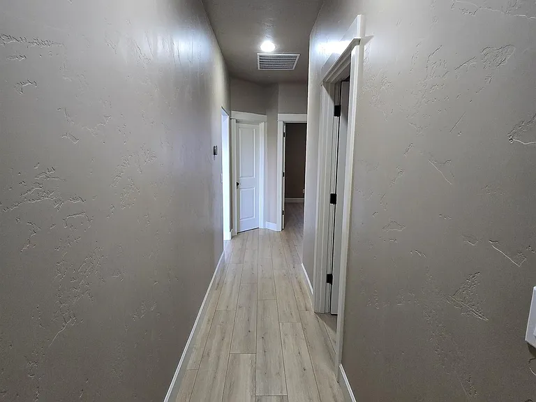 2914 Karlee Dr — Photo 20