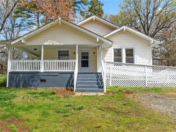 5041 N Cherry St, Winston Salem, NC 27105