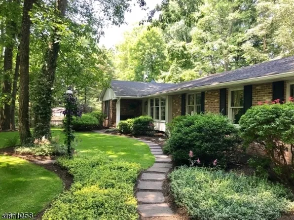 2 Delaware Rd, Blairstown Twp., NJ 07832