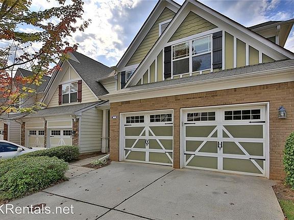 3rd image of 3609 Silver Brooke Ln
