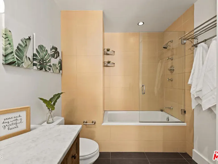 460 S Spring St #601 — Photo 14