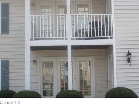 2nd image of 801 Moultrie Ct