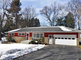 1 Oakwood St, East Greenbush, NY 12061