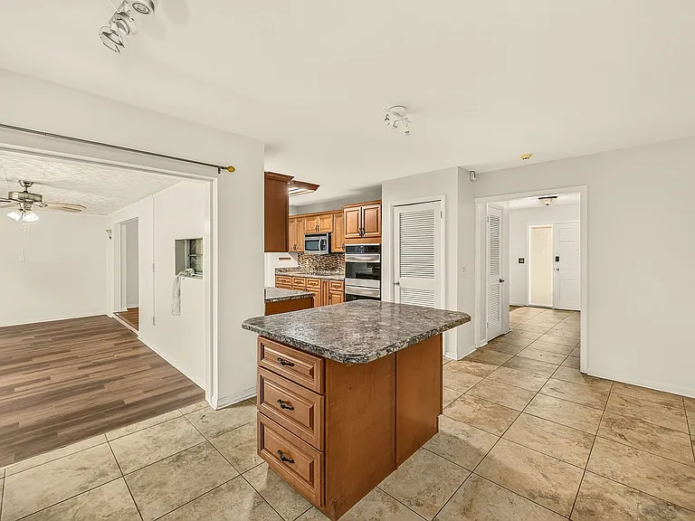 303 Saint Augustine Ave — Photo 13