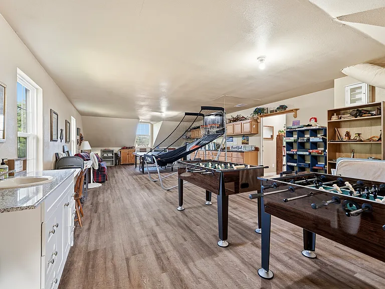 2720 Oates Dr — Photo 59